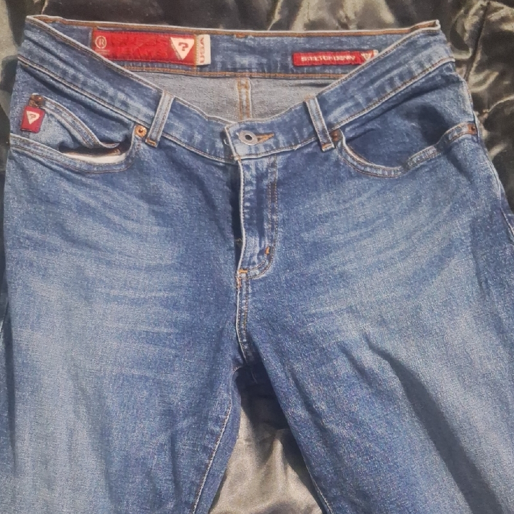 Guess Women's Classic Indigo Boot Leg Vintage Jeans From 1981